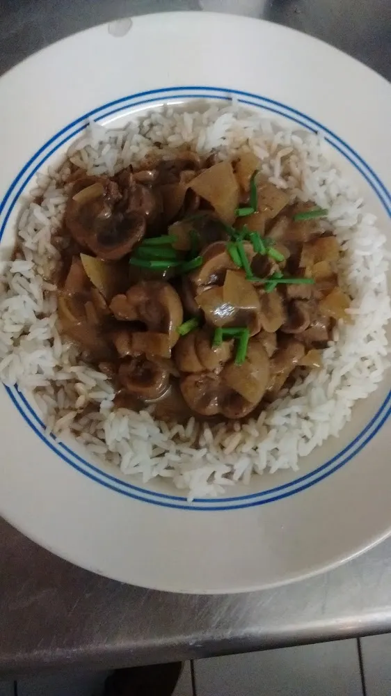 Rognons de Veau Pleurotes Et Sauce Madère